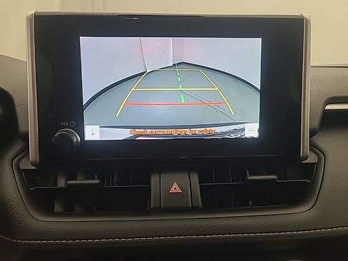 Used 2025 Toyota RAV4 XLE AWD/4WD image 34