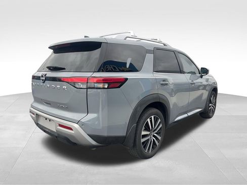 Used 2023 Nissan Pathfinder Platinum FWD image 39
