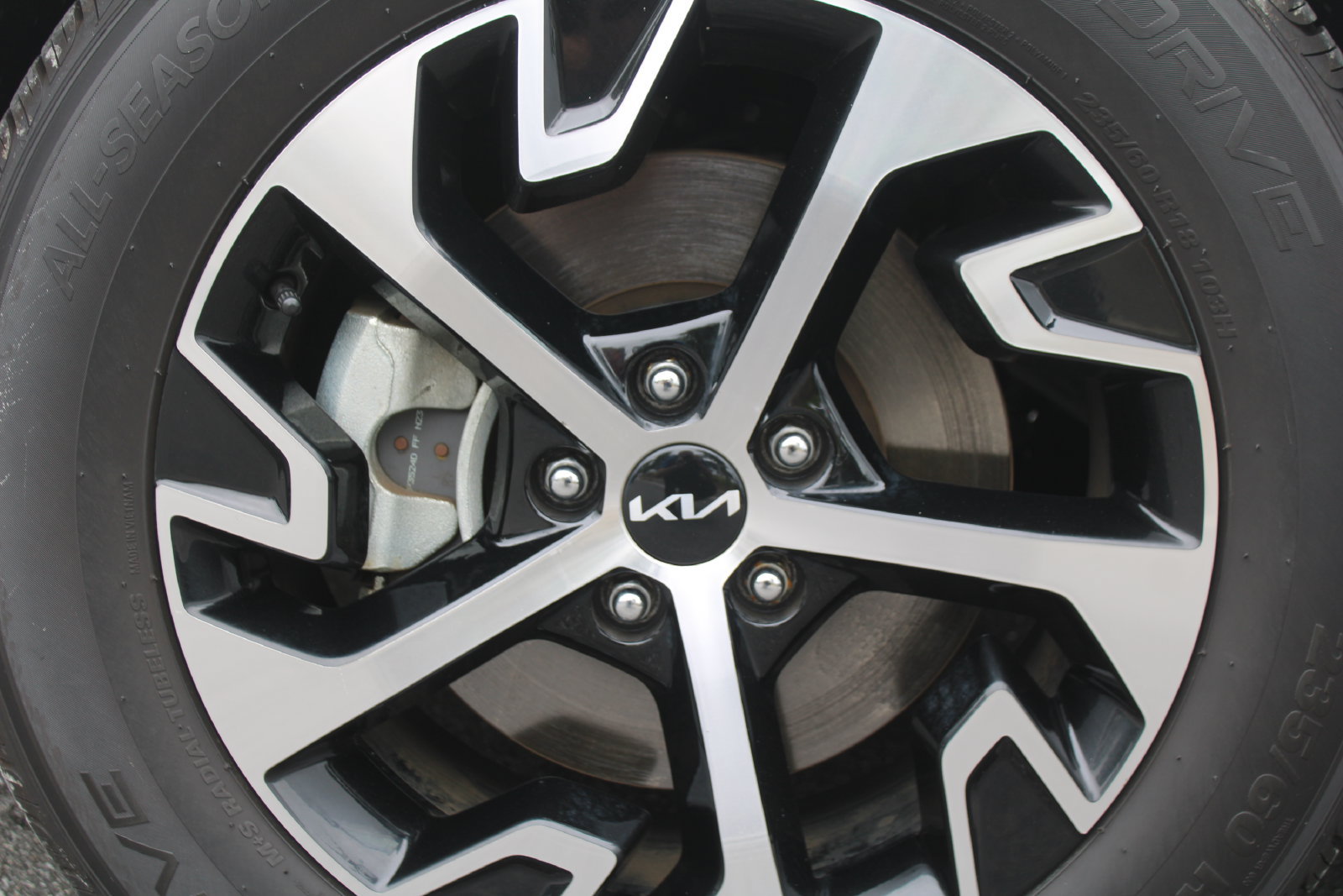 Certified 2023 Kia Sportage EX FWD image 17