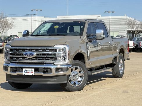 New 2026 Ford F250 Lariat w/ Chrome Package image 24