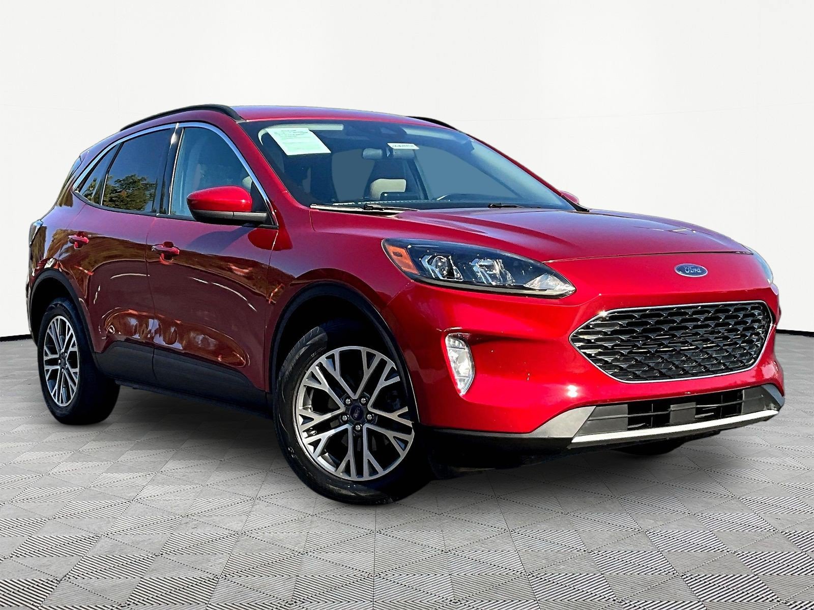 Used 2020 Ford Escape SEL AWD/4WD image 3