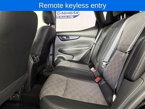 Used 2020 Nissan Rogue Sport SV image 12