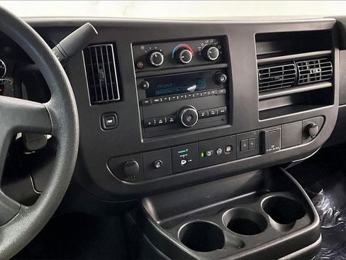 Used 2020 Chevrolet Express 2500 LT w/ LT Preferred Equipment Group image 5