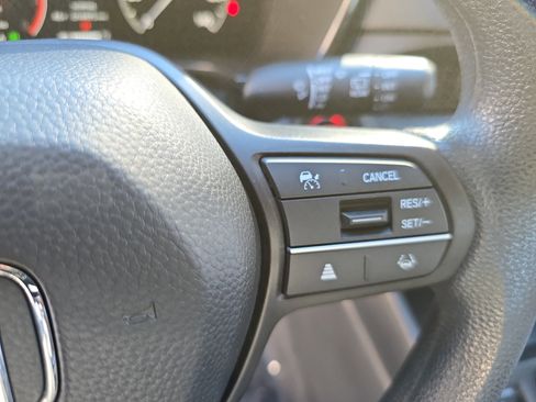 Used 2023 Honda CR-V LX image 18