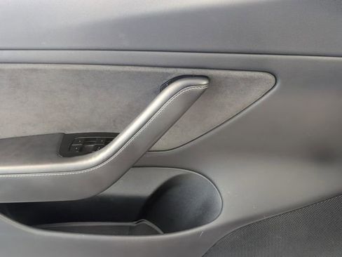 Used 2018 Tesla Model 3 Long Range image 21