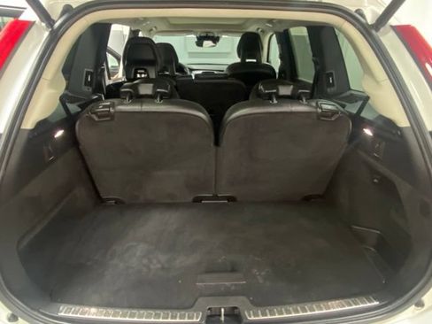 Used 2021 Volvo XC90 T6 Momentum w/ Advanced Package AWD/4WD image 7
