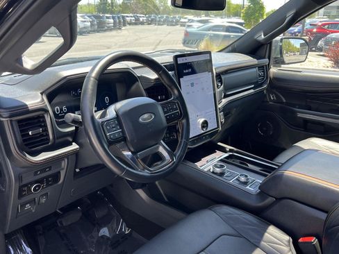 Used 2023 Ford Expedition Max Platinum AWD/4WD image 30
