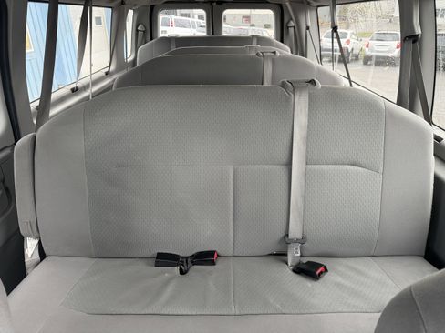Used 2011 Ford E-350 and Econoline 350 XLT image 20