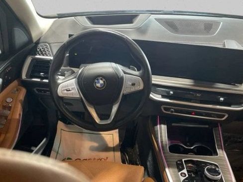 Used 2024 BMW X7 xDrive40i AWD/4WD image 15