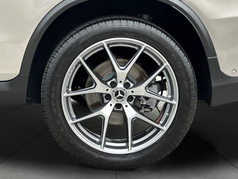 Used 2022 Mercedes-Benz GLC 300 image 25