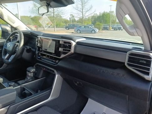 Used 2023 Toyota Tundra SR5 w/ SR5 Convenience Package RWD image 33