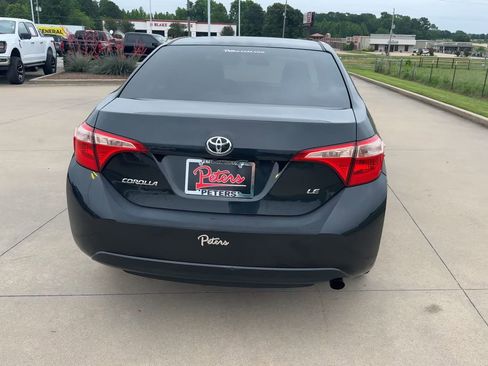 Used 2017 Toyota Corolla LE FWD image 8