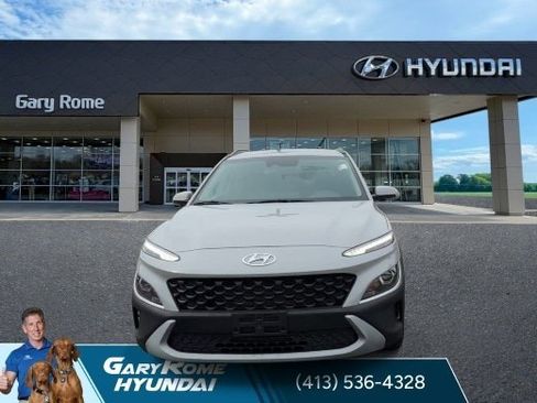 Certified 2022 Hyundai Kona SEL AWD/4WD image 3