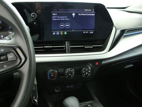 Used 2024 Chevrolet Trax LS w/ Driver Confidence Package FWD image 21