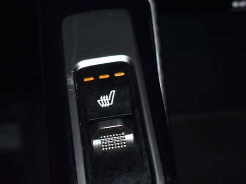 Used 2024 Kia Sorento S image 26