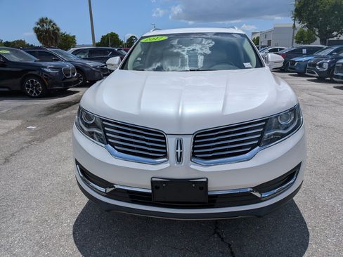 Used 2017 Lincoln MKX Select w/ Select Plus Package AWD/4WD image 10