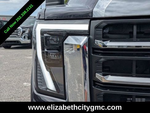 New 2025 GMC Sierra 2500 SLE w/ SLE Value Package; image 10