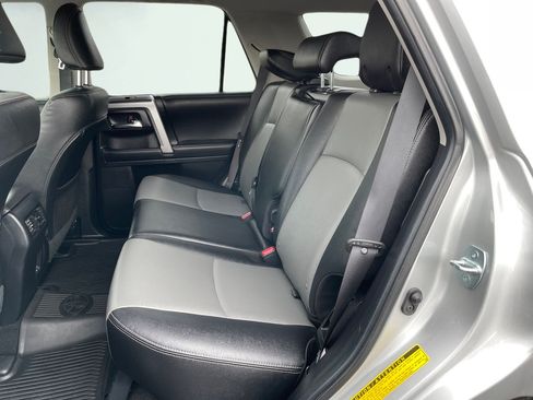 Certified 2020 Toyota 4Runner SR5 Premium AWD/4WD image 13
