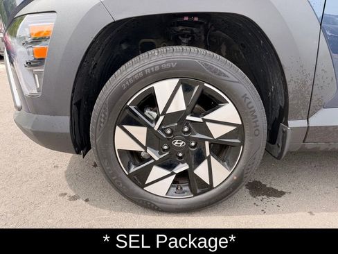 Used 2025 Hyundai Kona SEL AWD/4WD image 9