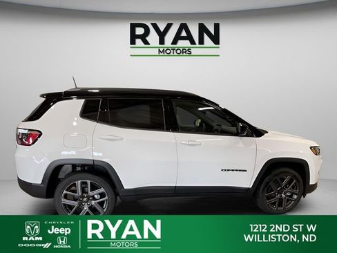 New 2026 Jeep Compass Limited AWD/4WD image 10