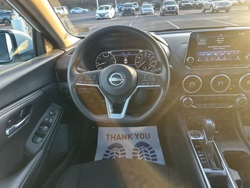 Used 2025 Nissan Sentra SV image 18