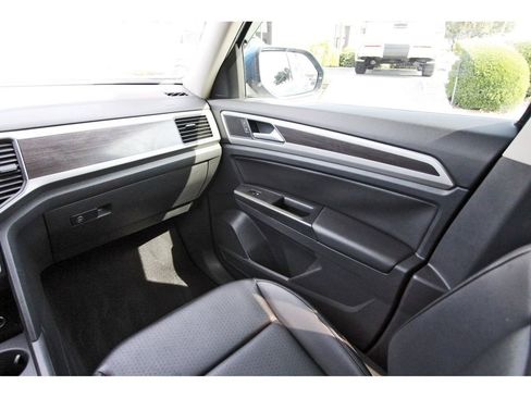 Used 2019 Volkswagen Atlas SE FWD image 8