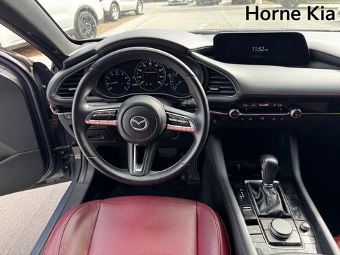 Used 2022 MAZDA MAZDA3 s image 15