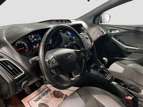Used 2016 Ford Focus ST image 10