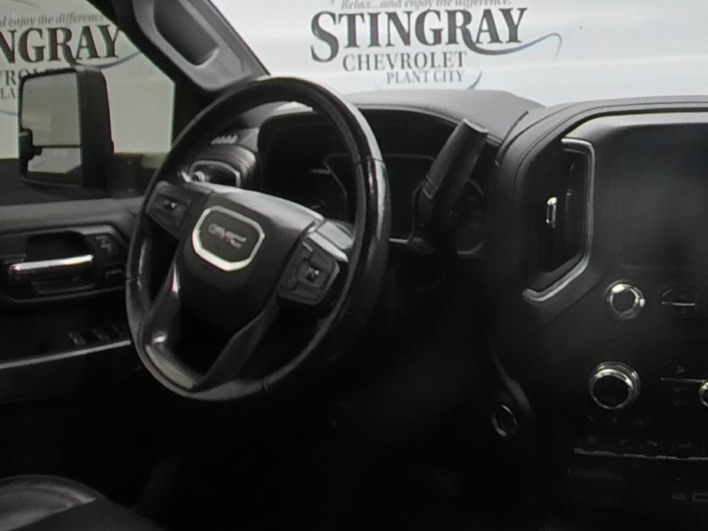 Used 2020 GMC Sierra 2500 AT4 w/ AT4 Premium Package AWD/4WD image 16
