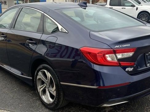 Used 2018 Honda Accord EX image 6