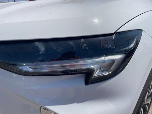Used 2023 Buick Envision Essence AWD/4WD image 4