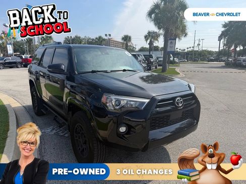 Used 2021 Toyota 4Runner SR5 Premium w/ Moonroof Package AWD/4WD image 2