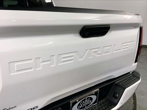 Used 2025 Chevrolet Colorado LT AWD/4WD image 29