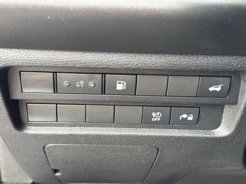 Used 2023 Mitsubishi Outlander SE AWD/4WD image 20