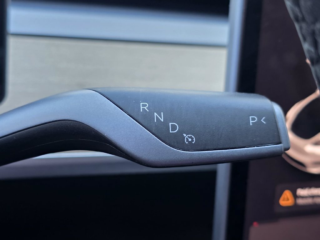 Used 2022 Tesla Model Y Performance AWD/4WD image 29