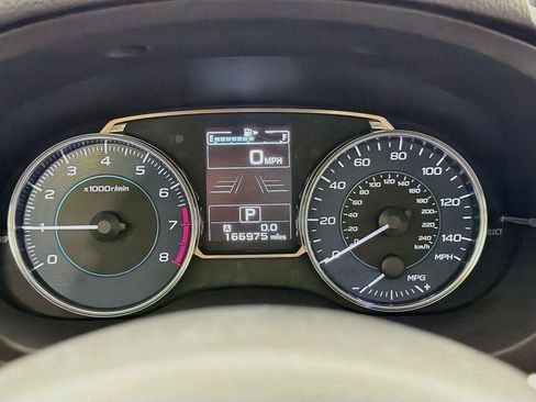 Used 2015 Subaru Crosstrek 2.0i Limited AWD/4WD image 12