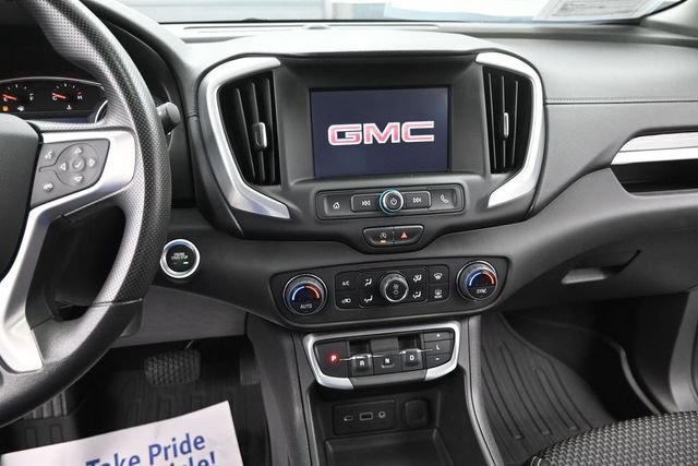 Used 2024 GMC Terrain SLE w/ Driver Convenience Package FWD image 21