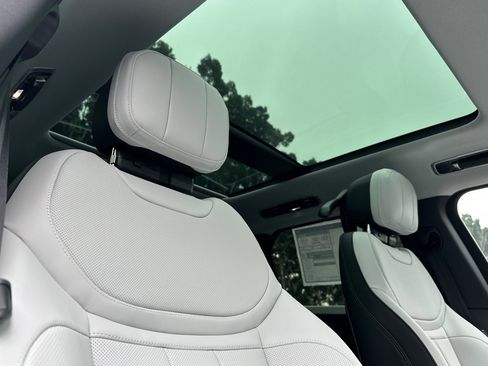 New 2026 Land Rover Range Rover Sport Dynamic SE image 24