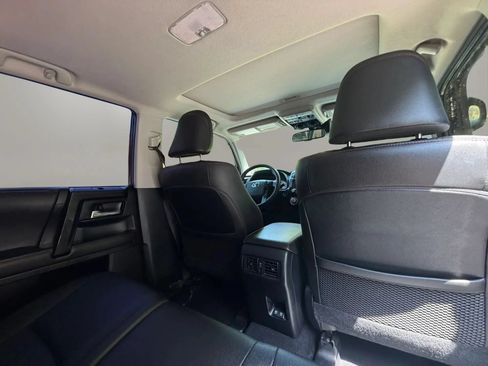 Used 2020 Toyota 4Runner Venture w/ Moonroof Package AWD/4WD image 24