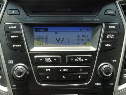 Used 2015 Hyundai Santa Fe Sport FWD image 17