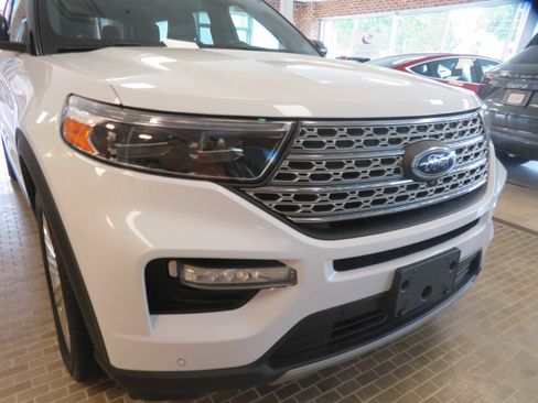 Used 2020 Ford Explorer Limited AWD/4WD image 57