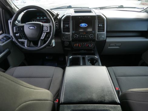 Used 2019 Ford F150 XLT w/ Equipment Group 302A Luxury image 10