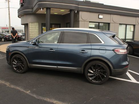 Used 2019 Lincoln Nautilus Reserve w/ Ultimate Package AWD/4WD image 5