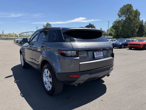 Used 2019 Land Rover Range Rover Evoque SE AWD/4WD image 6