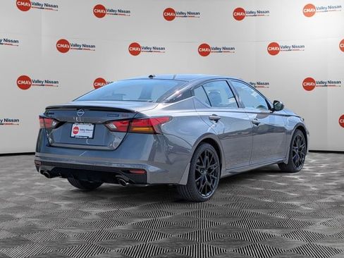 New 2026 Nissan Altima 2.5 SR w/ SR Midnight Edition Package FWD image 5