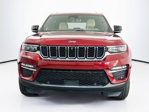 Used 2023 Jeep Grand Cherokee Limited w/ Luxury Tech Group II image 2