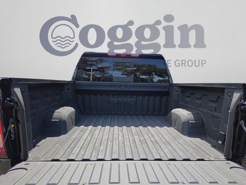 Certified 2026 GMC Sierra 1500 AT4 w/ AT4 Premium Package AWD/4WD image 14