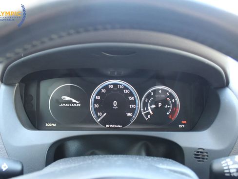 Used 2017 Jaguar F-PACE Prestige image 20