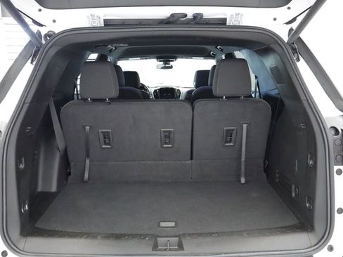 Used 2022 Chevrolet Traverse LT AWD/4WD image 18