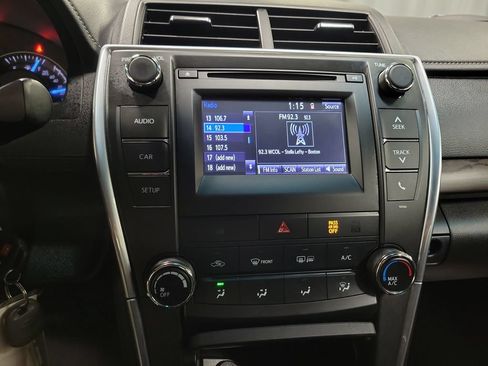 Used 2015 Toyota Camry LE FWD image 17